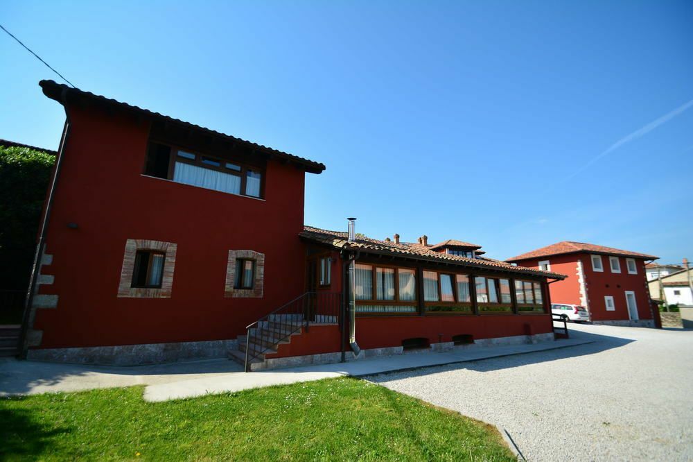 Hotel Y Apartamentos El Camin Poo De Llanes Exterior photo
